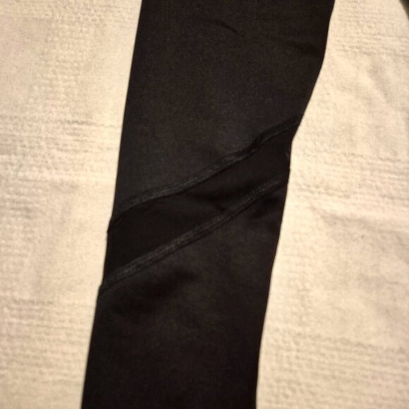 Old Navy Active girls size Small of 6/7 black leggings, NWT - Picture 2 of 7